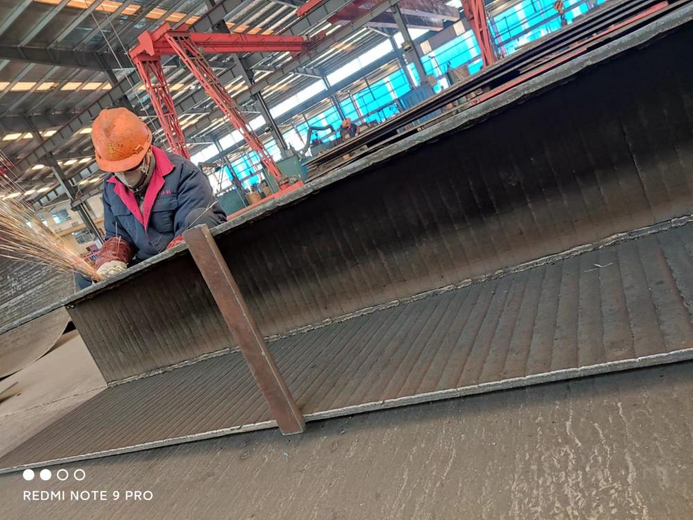 贵州堆焊耐磨板溜槽，溜槽衬板