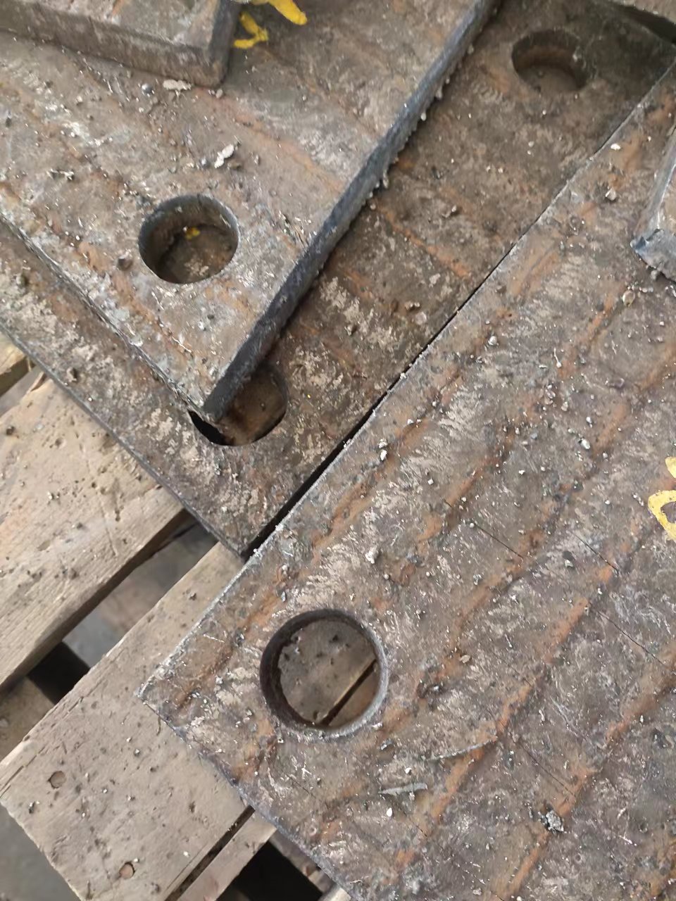 贵州堆焊耐磨板