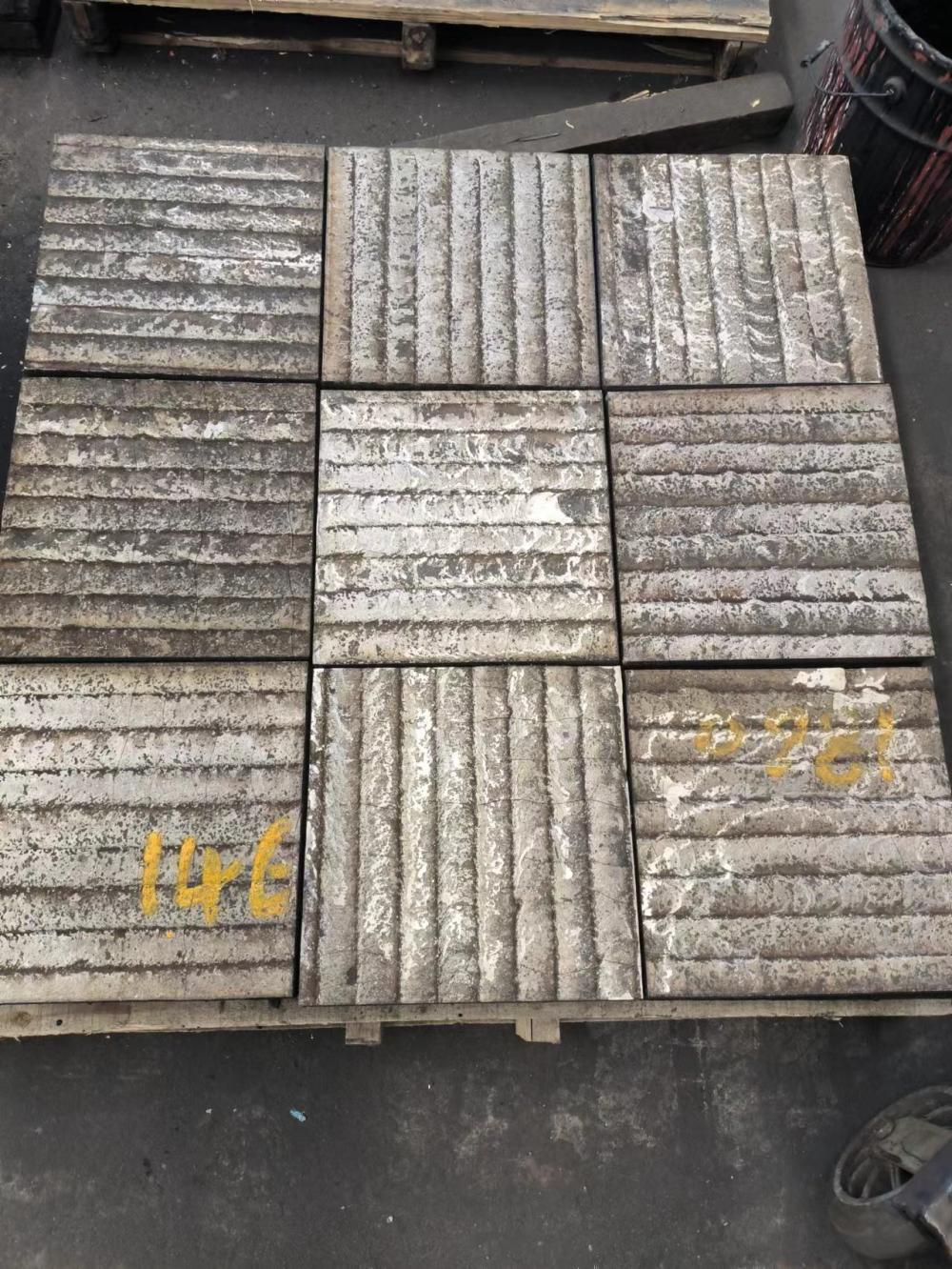 贵州堆焊耐磨板，高铬合金耐磨板，碳化铬耐磨板6+4